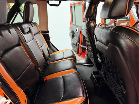 Used 2020 Jeep Wrangler Unlimited Rubicon AWD/4WD image 42