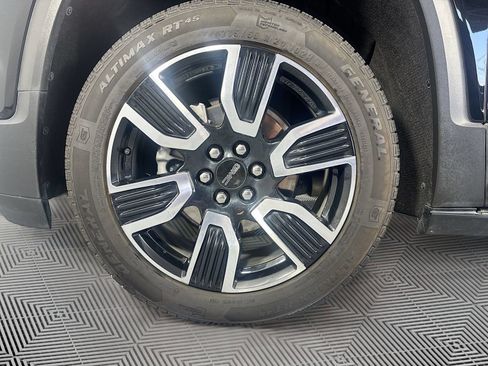 Used 2021 GMC Acadia SLT w/ Elevation Edition FWD image 34