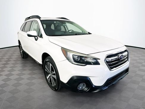 Used 2019 Subaru Outback 2.5i Limited AWD/4WD image 4