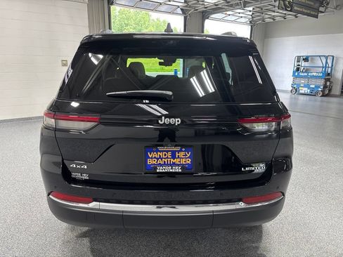 Used 2025 Jeep Grand Cherokee Limited w/ Luxury Tech Group II AWD/4WD image 6