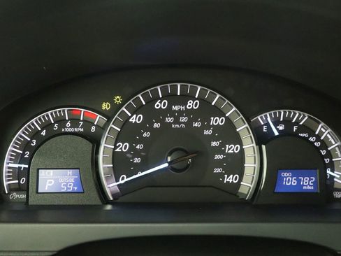 Used 2013 Toyota Camry SE w/ Convenience Pkg image 25