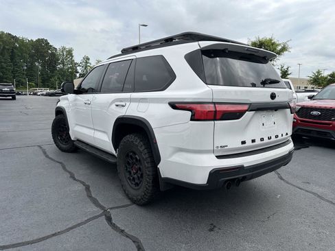 Used 2024 Toyota Sequoia TRD Pro AWD/4WD image 8