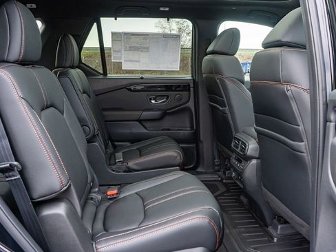 New 2026 Honda Pilot TrailSport image 15