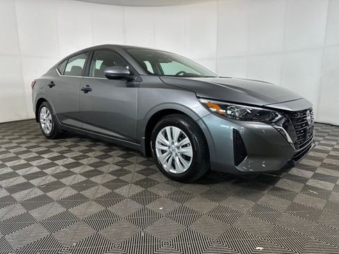 Used 2025 Nissan Sentra S image 2