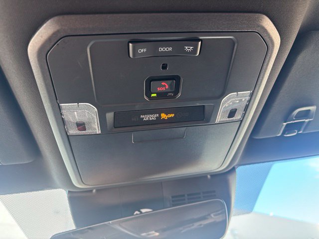 Certified 2025 Toyota Tacoma TRD Off-Road AWD/4WD image 12