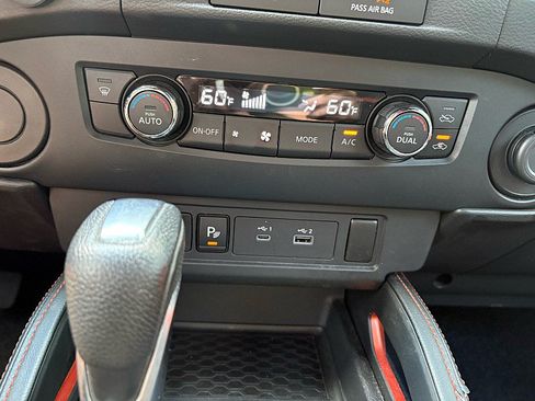 Used 2022 Nissan Frontier Pro-X w/ Technology Package RWD image 16