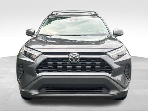 Used 2025 Toyota RAV4 XLE AWD/4WD image 8