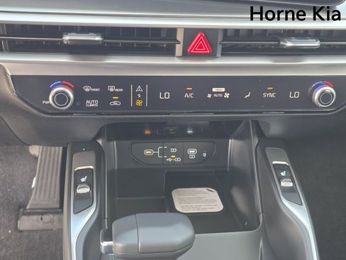 New 2026 Kia Sorento S image 16