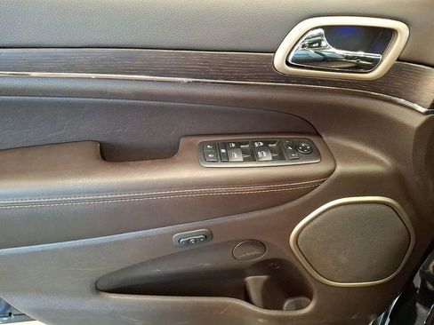 Used 2014 Jeep Grand Cherokee Summit image 13