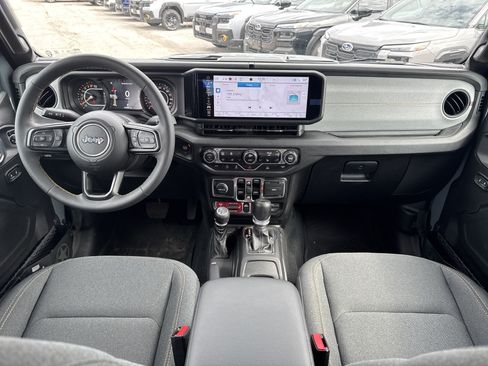 Used 2024 Jeep Gladiator Sport AWD/4WD image 10