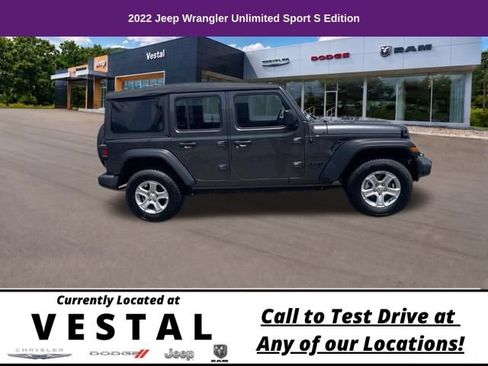 Used 2022 Jeep Wrangler Unlimited Sport AWD/4WD image 5