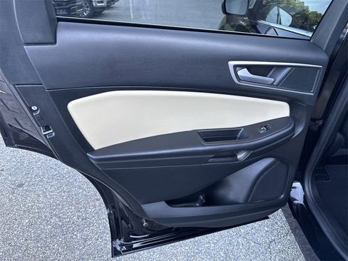 Used 2024 Ford Edge SEL image 23