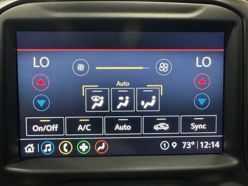 Used 2022 GMC Sierra 2500 AT4 image 32