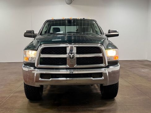 Used 2018 RAM 3500 SLT w/ Snow Chief Group AWD/4WD image 29