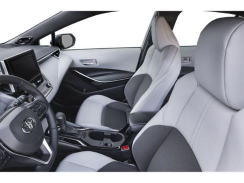 Used 2025 Toyota Corolla XSE FWD image 8