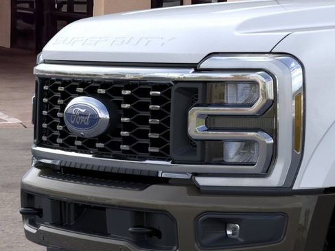 New 2026 Ford F450 King Ranch w/ FX4 Off-Road Package AWD/4WD image 17