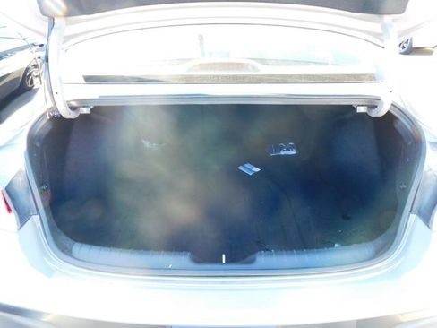 Used 2025 Hyundai Elantra SEL image 11