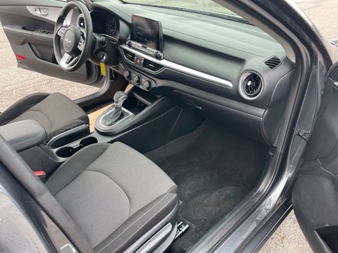 Used 2024 Kia Forte LXS image 23