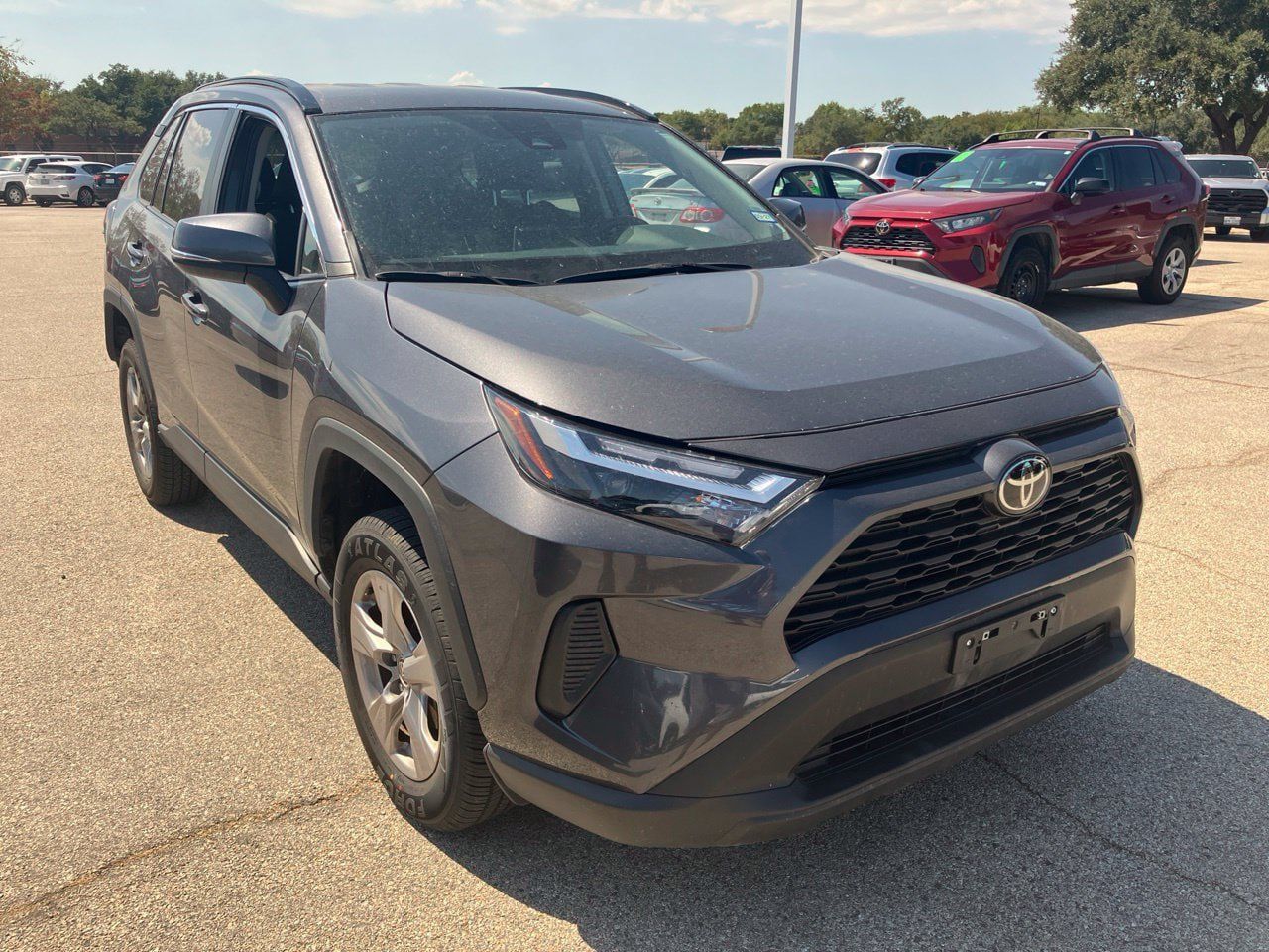Used 2025 Toyota RAV4 XLE FWD image 3