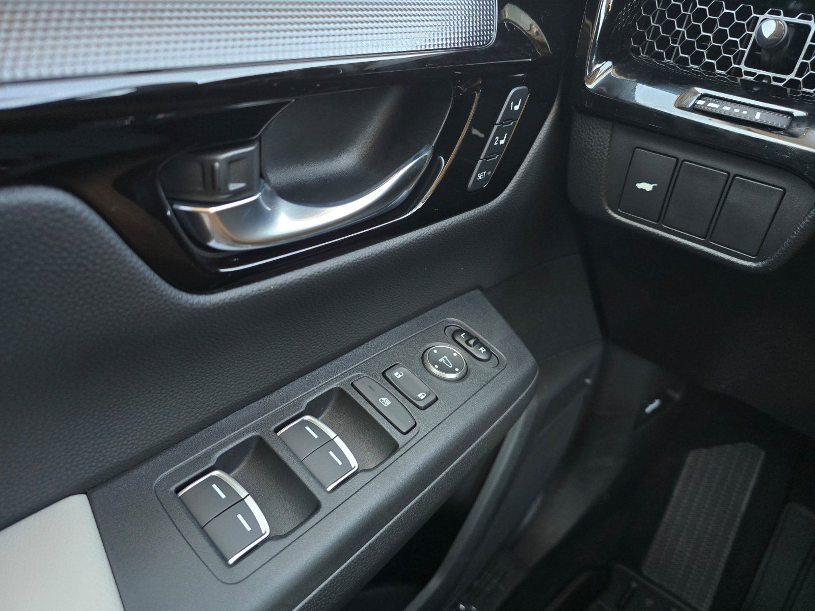 New 2027 Honda CR-V EX-L image 22