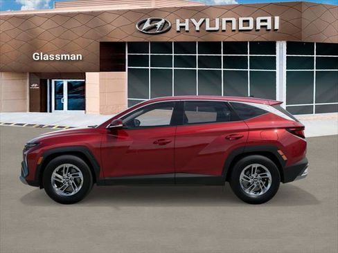 New 2026 Hyundai Tucson SE image 3