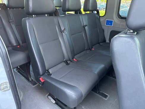 Used 2016 Mercedes-Benz Sprinter 2500 image 14
