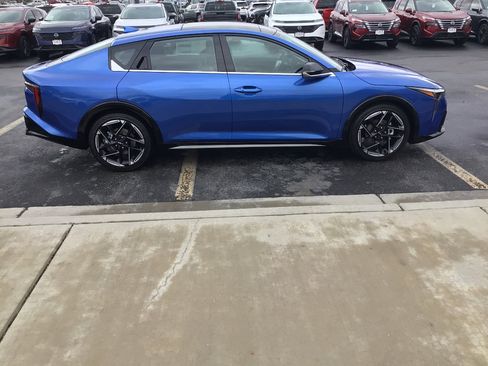 New 2025 Kia K4 GT-Line image 6