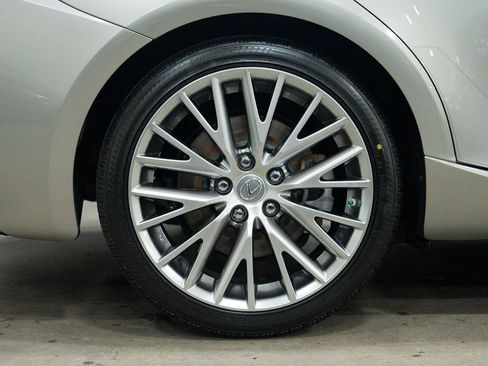 Used 2018 Lexus IS 300 AWD image 11