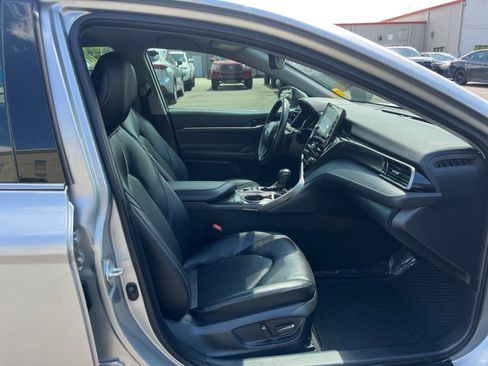 Used 2022 Toyota Camry XSE FWD image 30