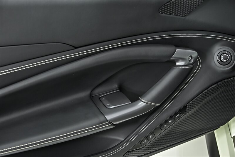 Used 2022 Ferrari F8 Tributo RWD image 29