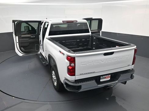 Used 2025 Chevrolet Silverado 2500 LT w/ Convenience Package image 55