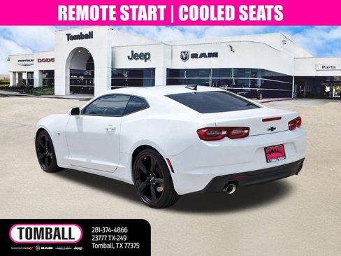 Used 2022 Chevrolet Camaro LT RWD image 5