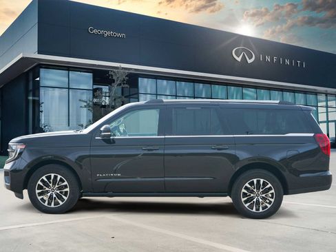 Used 2025 Ford Expedition Max Platinum image 6