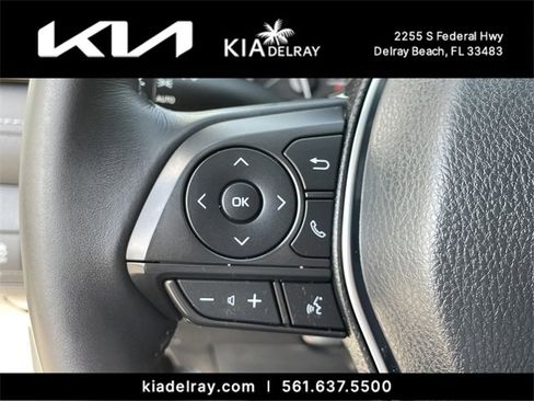 Used 2020 Toyota Camry SE w/ Convenience Package image 25