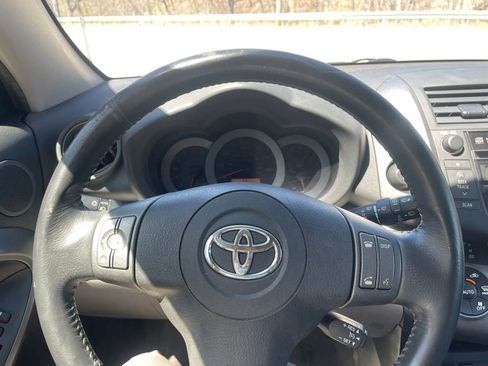 Used 2009 Toyota RAV4 Limited AWD/4WD image 6