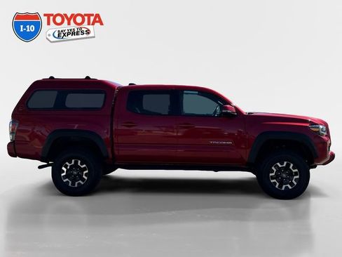 Used 2022 Toyota Tacoma TRD Off-Road w/ TRD Premium Off Road Package image 6