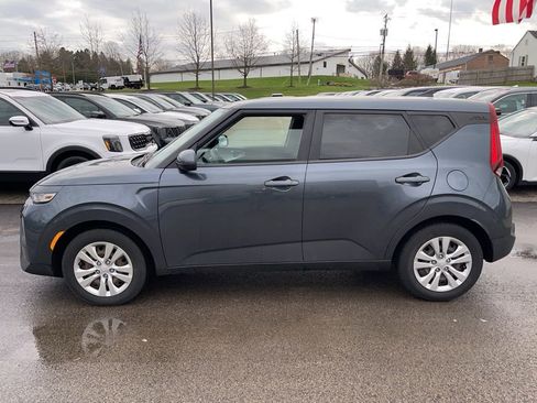 Used 2020 Kia Soul LX image 3