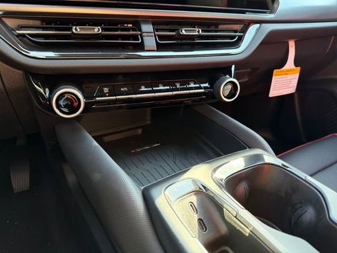 New 2026 Chevrolet Equinox EV RS image 28