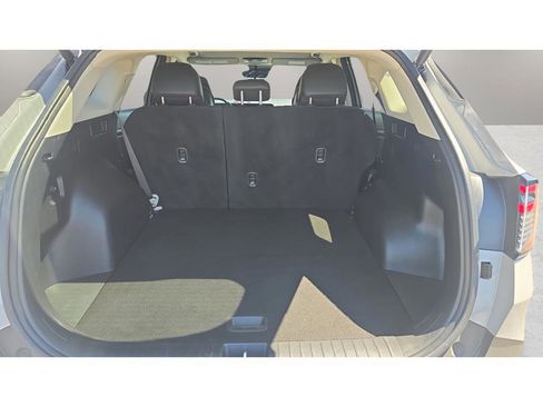 Used 2026 Kia Sportage EX FWD image 9