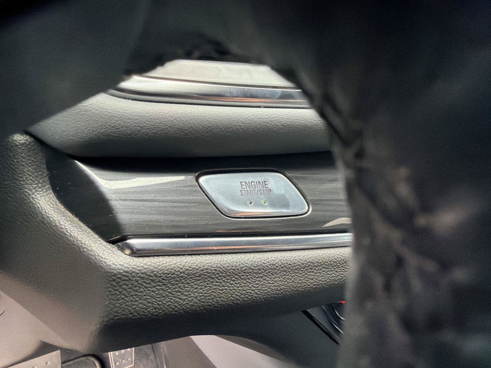 Used 2023 Buick Enclave Essence FWD image 17