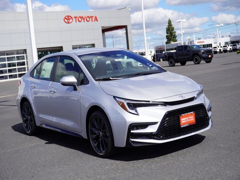 New 2026 Toyota Corolla SE image 1