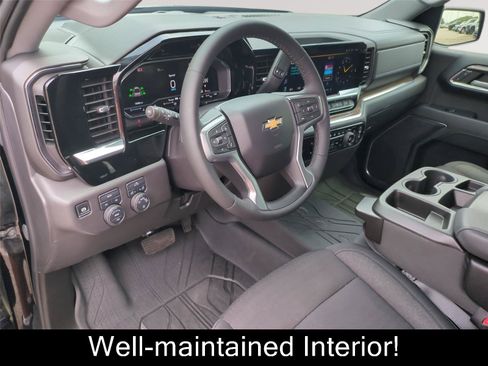 Used 2024 Chevrolet Silverado 1500 LT AWD/4WD image 3