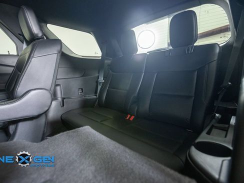 Used 2020 Ford Explorer XLT w/ Equipment Group 202A AWD/4WD image 31