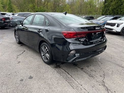 Certified 2023 Kia Forte LXS FWD image 6