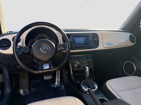 Used 2019 Volkswagen Beetle 2.0T SE image 22