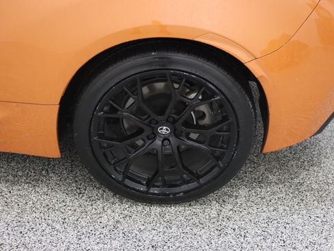 Used 2023 Toyota GR86 10th Anniversary SE RWD image 10