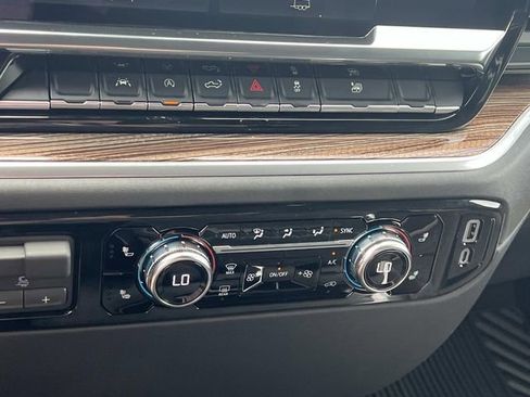 New 2026 GMC Sierra 1500 Elevation image 21