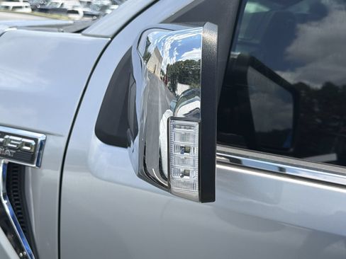 Used 2022 Ford F150 Lariat AWD/4WD image 5