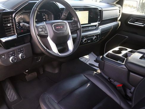 Used 2025 GMC Sierra 1500 SLT image 15