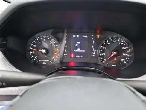 Used 2022 Jeep Compass Latitude FWD image 11